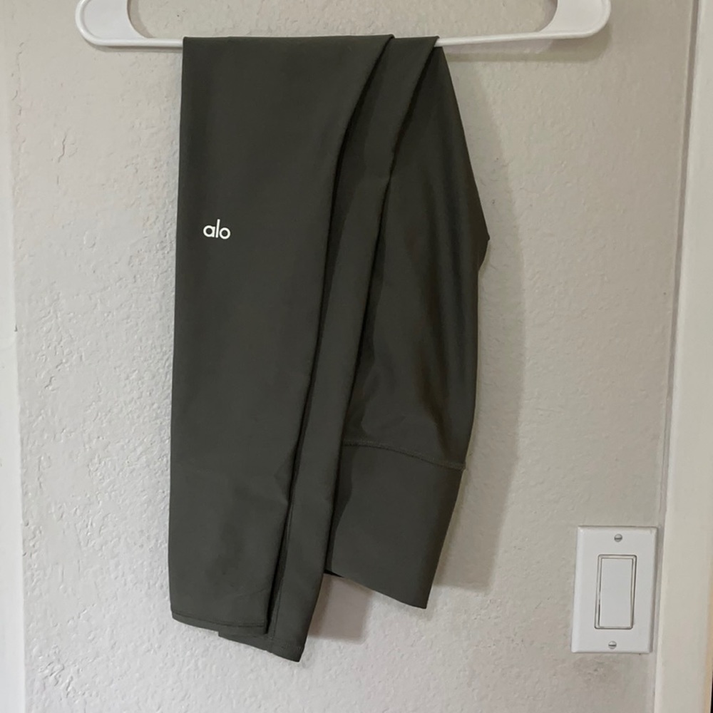 Alo Yoga High Waist Airlift Legging